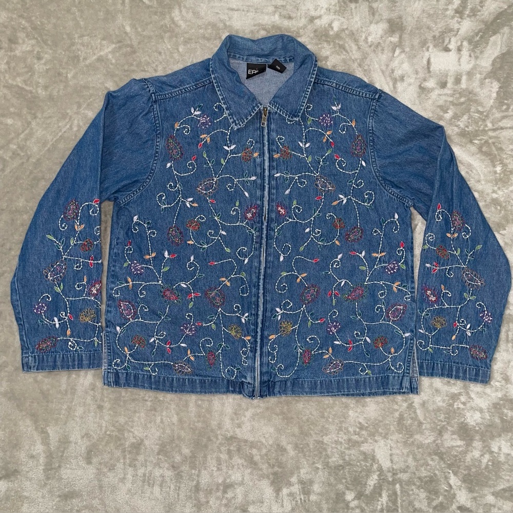 Erika Embroidered Denim Zip Up Jacket Floral 90s Vintage Size Medium Blue